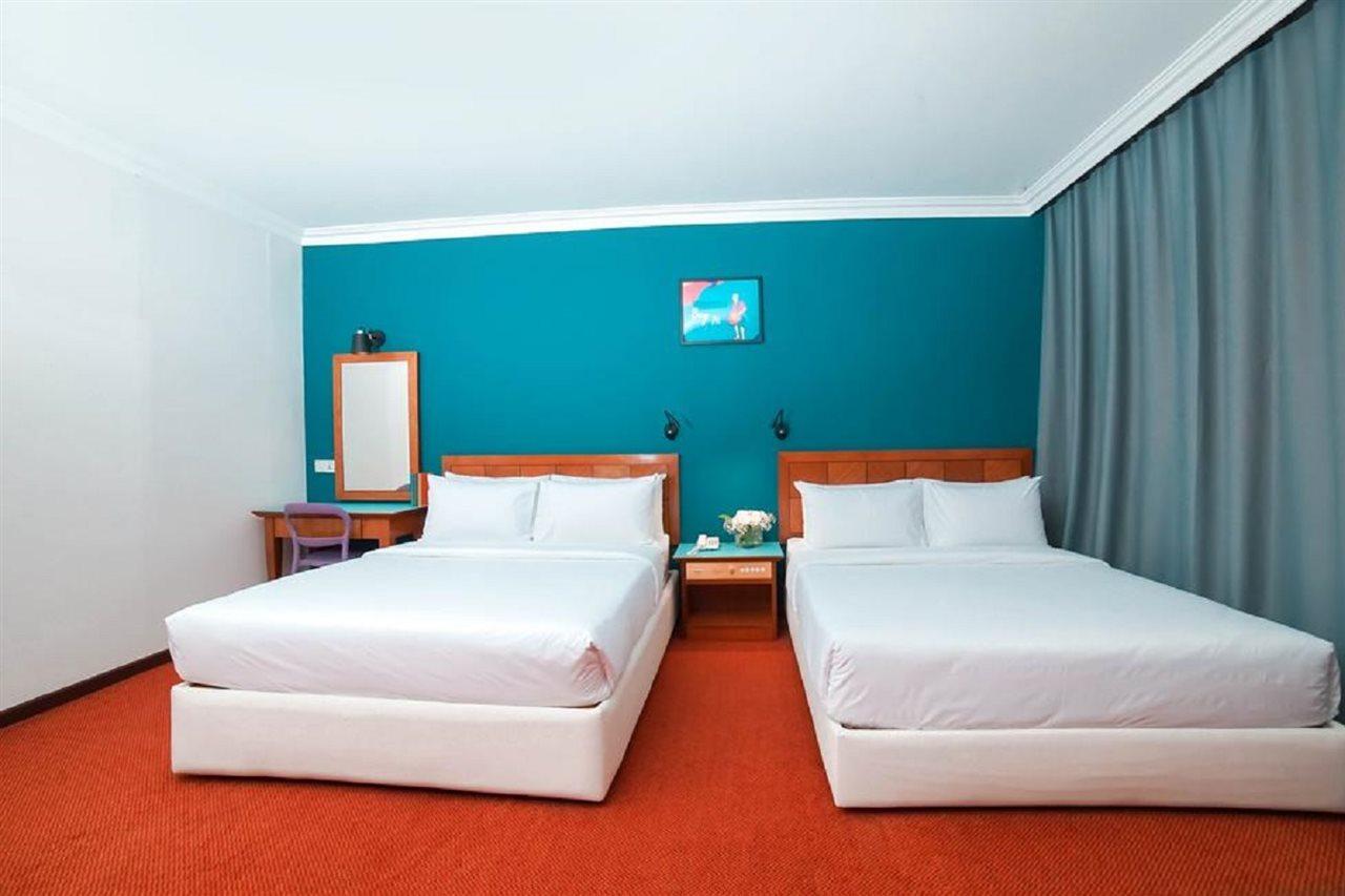 Jo Hotel Джохор Бахру Екстериор снимка