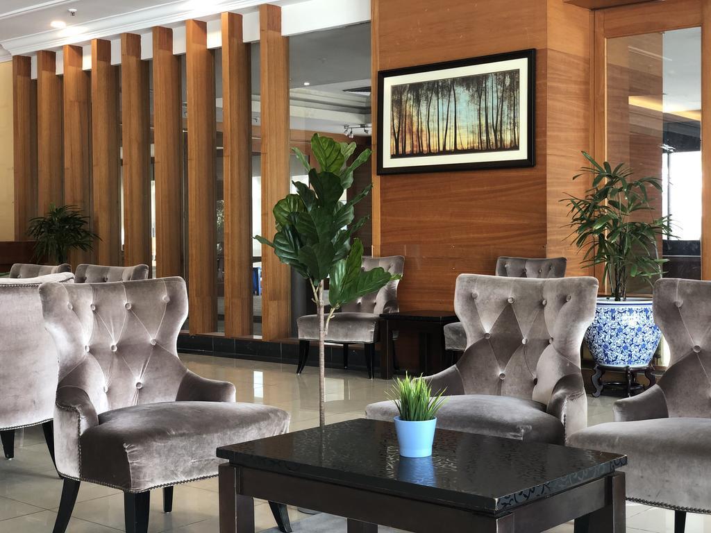 Jo Hotel Джохор Бахру Екстериор снимка