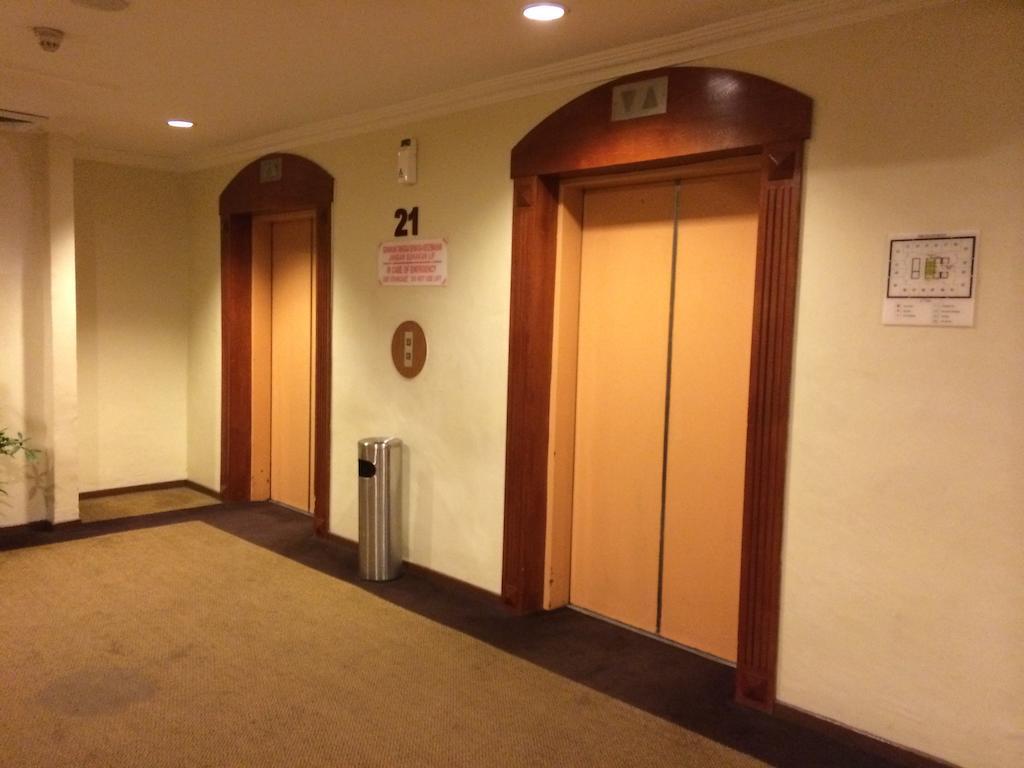 Jo Hotel Джохор Бахру Екстериор снимка